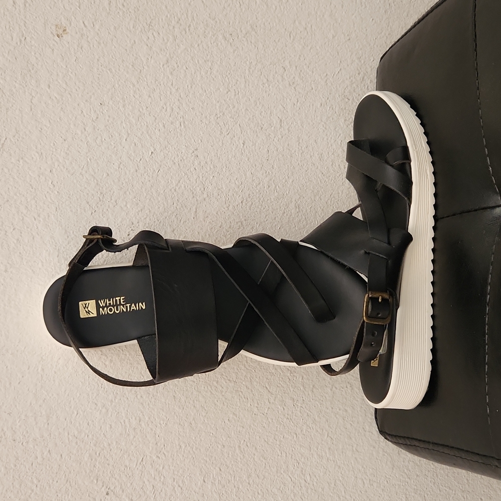 White Mountain sandals